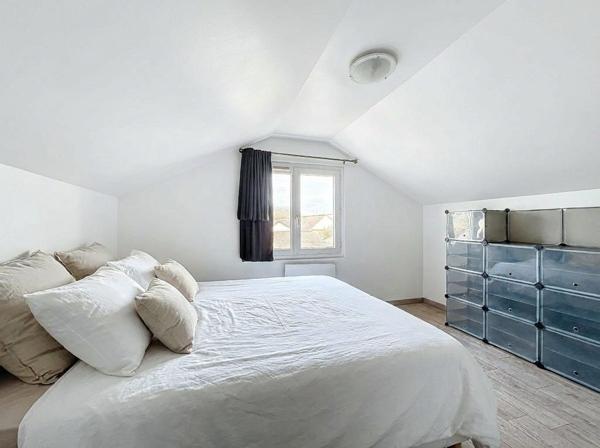 Maison organisée en 5 logements – 5 min métro L13 – Vendue libre