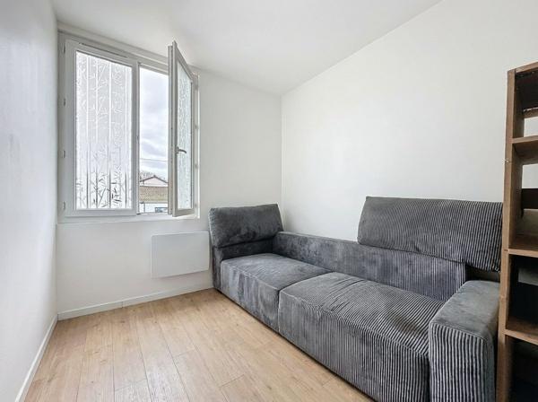 Maison organisée en 5 logements – 5 min métro L13 – Vendue libre