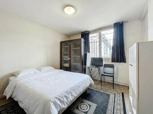 Maison organisée en 5 logements – 5 min métro L13 – Vendue libre