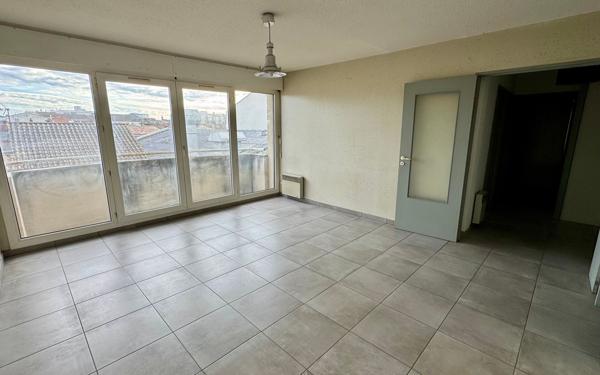 Appartement à vendre    3 pièces • 54,66 m2 Bordeaux