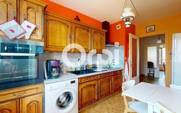 Appartement à vendre    4 pièces • 81 m2 Bron