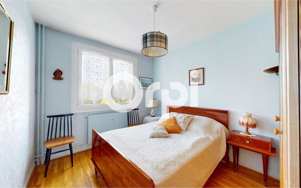 Appartement à vendre    4 pièces • 81 m2 Bron