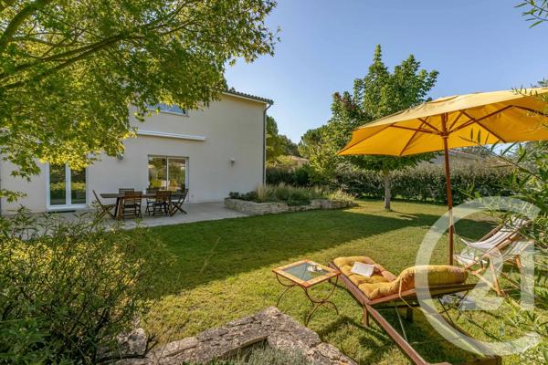 Maison à vendre  6 pièces - 135,35 m 2   ST MEDARD EN JALLES  - 33