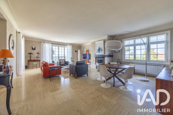 Maison à vendre 5 pièces 149,93 m² Montfort-en-Chalosse