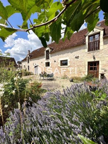 Magnifique propriété avec beaucoup de charme.