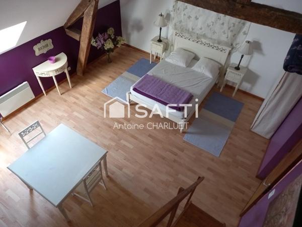 Magnifique propriété avec beaucoup de charme.