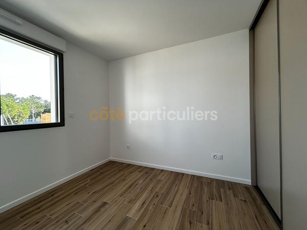 Vente
                Maison108 m² - 4 Pièces -
                    LES MATHES (17570)