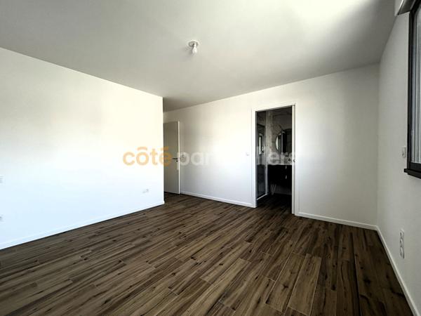 Vente
                Maison108 m² - 4 Pièces -
                    LES MATHES (17570)