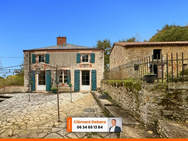 Maison 6 pièces 120 m² avec dépendances et grand terrain
