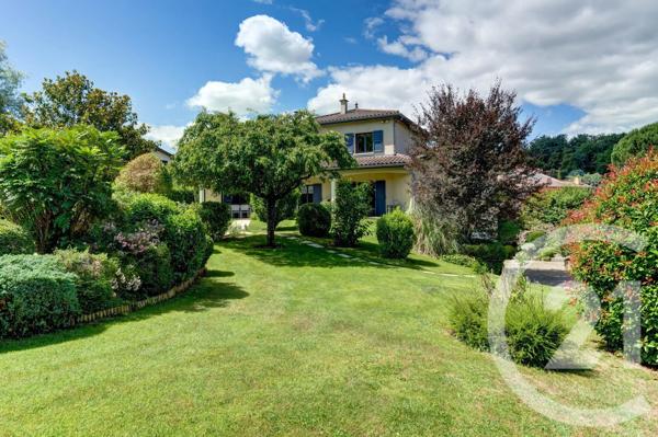 Maison à vendre  9 pièces - 234,08 m 2   TASSIN LA DEMI LUNE  - 69