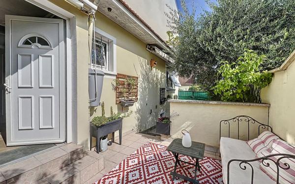 Maison à vendre    5 pièces • 90 m2 Nanterre