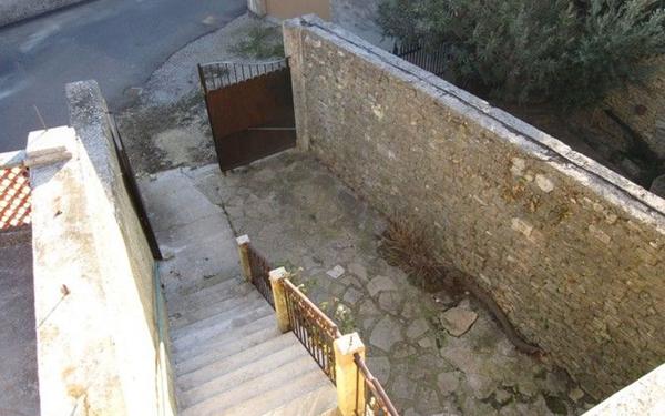 Maison à louer    3 pièces •  Salazac