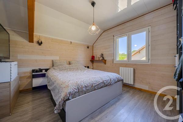 Maison à vendre  5 pièces - 121,71 m 2   VAULX  - 74