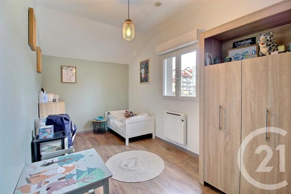 Appartement F3 à vendre  3 pièces - 73,91 m 2   THONON LES BAINS  - 74