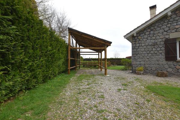 85 m² - maison de caractère - St Genest Malifaux - parc exceptionnel