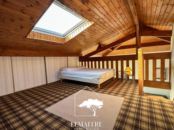 T3 lumineux à 200m du marché , terrasse et 2 parkings