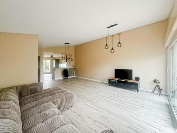 Pavillon familial 102 m² sur sous-sol complet avec dépendance ? FLOING