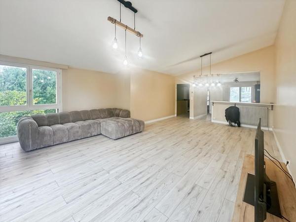 Pavillon familial 102 m² sur sous-sol complet avec dépendance ? FLOING