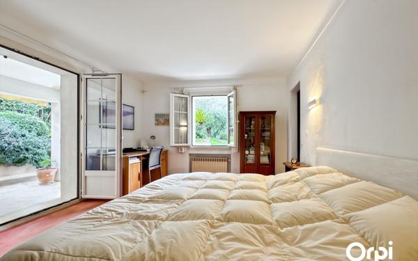 Maison à vendre    4 pièces • 180 m2 Saint-Tropez