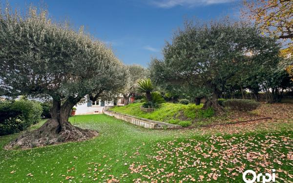 Maison à vendre    4 pièces • 180 m2 Saint-Tropez