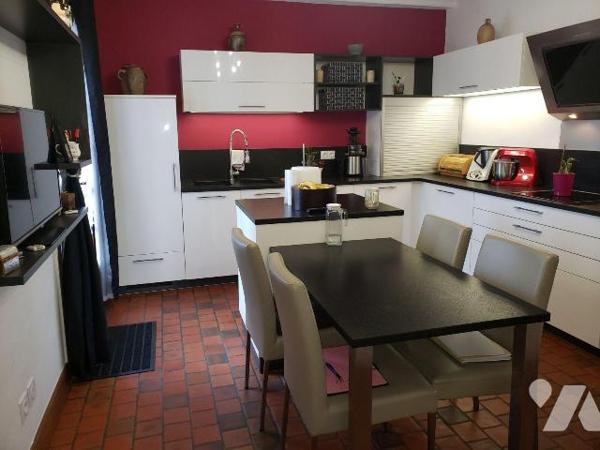 À vendre ? Maison spacieuse à Romorantin (41)
Située dans un quartier recherché de la capitale...