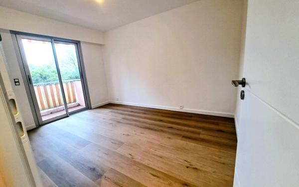 Appartement à vendre    4 pièces • 75,23 m2 Le Cannet
