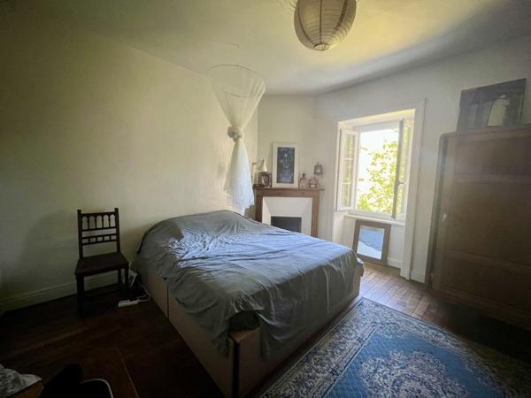 Maison à vendre |  Saint-Junien |  5 pièces | 146 m²