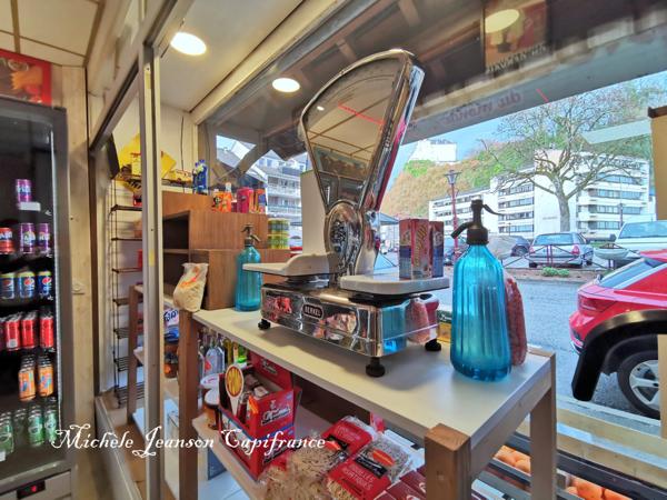 A Vendre VALGELON-LA ROCHETTE : FOND DE COMMERCE EPICERIE DU MONDE