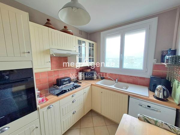 Appartement à ALLONNES, 72700 - 3 pièces 68m²