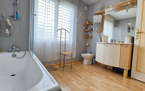 Maison à vendre    7 pièces • 161,28 m2 Villiers-sur-Marne