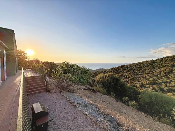 Maison
         4 pièces
        - 100 m² 460 000 € *