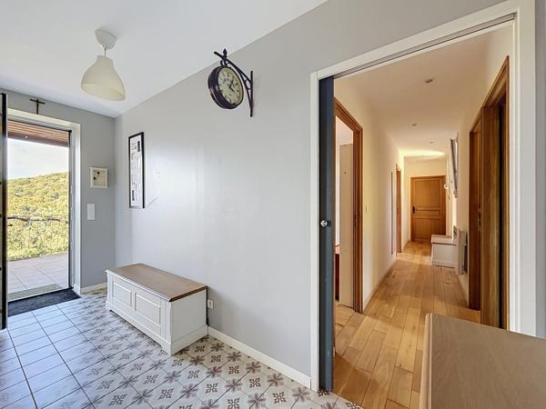 Maison
         4 pièces
        - 100 m² 460 000 € *
