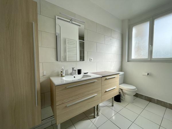 TYPE 2 MEUBLE AVEC GARAGE