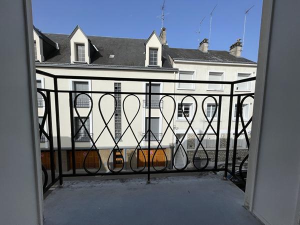 TYPE 2 MEUBLE AVEC GARAGE