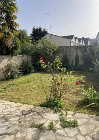 TYPE 2 MEUBLE AVEC GARAGE