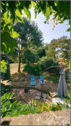 Propriété de charme et de caractère en harmonie avec la nature et le bien être sur plus d'1 hectare