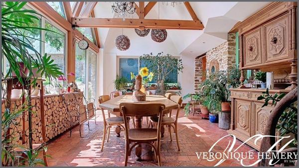 Propriété de charme et de caractère en harmonie avec la nature et le bien être sur plus d'1 hectare