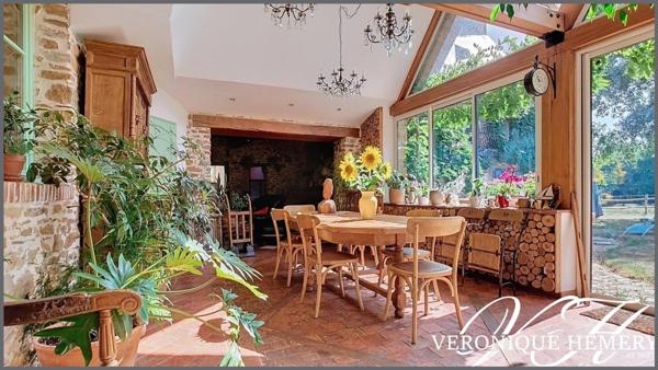 Propriété de charme et de caractère en harmonie avec la nature et le bien être sur plus d'1 hectare