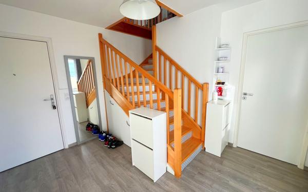 Appartement à vendre    4 pièces • 81,90 m2 Neuilly-Plaisance