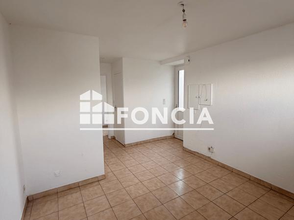 Location Studio 24.17 m² - 133 RUE DES PONTS DE CE Angers 49000