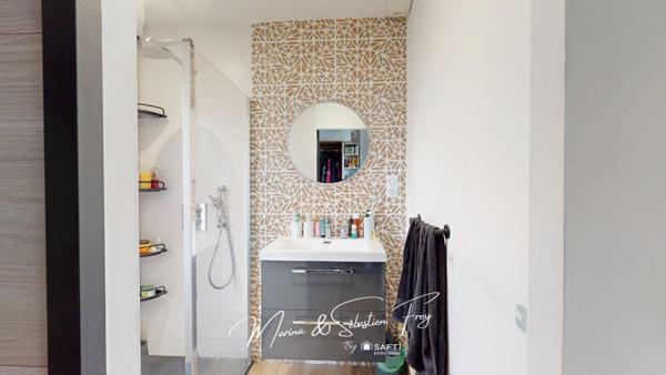 Maison contemporaine récente à Pleumeur-Bodou