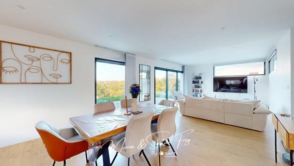 Maison contemporaine récente à Pleumeur-Bodou