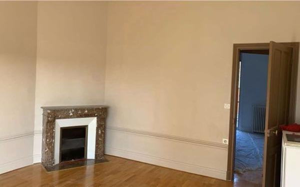 Maison à vendre    6 pièces •  Saint-Quentin