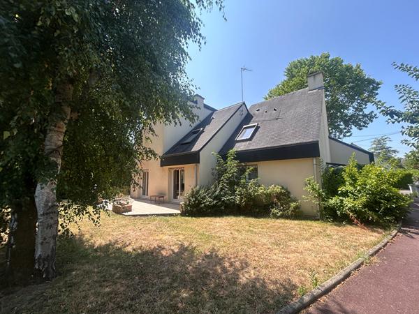 Maison 6 pièces – 159 m² environ à Betton (ref : 41180)