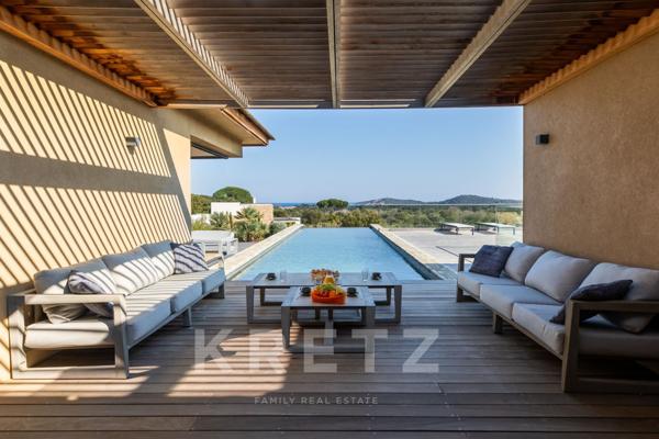 Villa d'exception avec piscine et vue mer