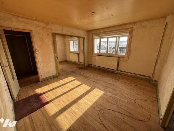 Appartement T3 Bis (env. 65 m² habitables - A rénover), situé à proximité de toutes commodités