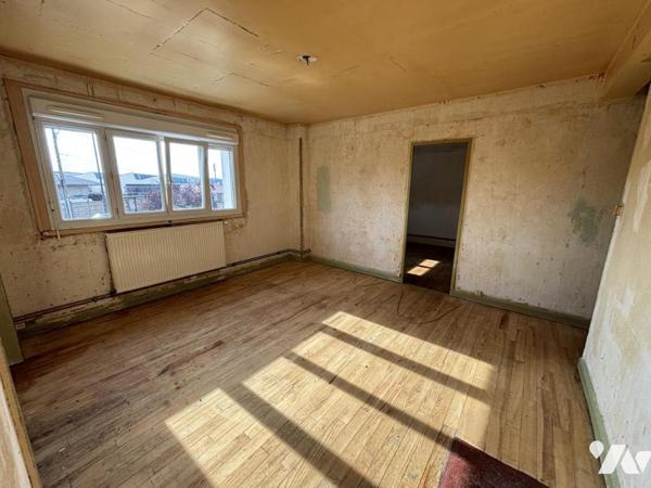 Appartement T3 Bis (env. 65 m² habitables - A rénover), situé à proximité de toutes commodités