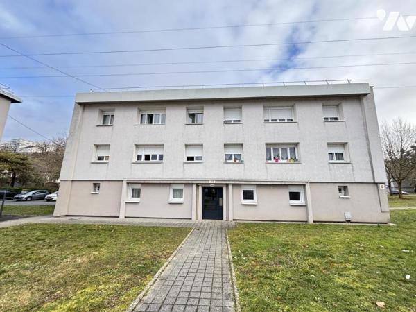 Appartement T3 Bis (env. 65 m² habitables - A rénover), situé à proximité de toutes commodités