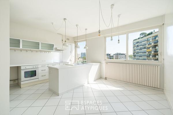 Appartement à rénover avec terrasses et ascenseur privatif