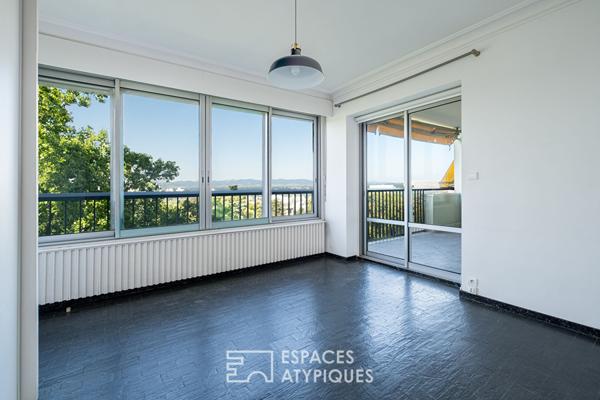 Appartement à rénover avec terrasses et ascenseur privatif